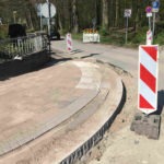 Taktile Elemente und Absenkung Gehweg