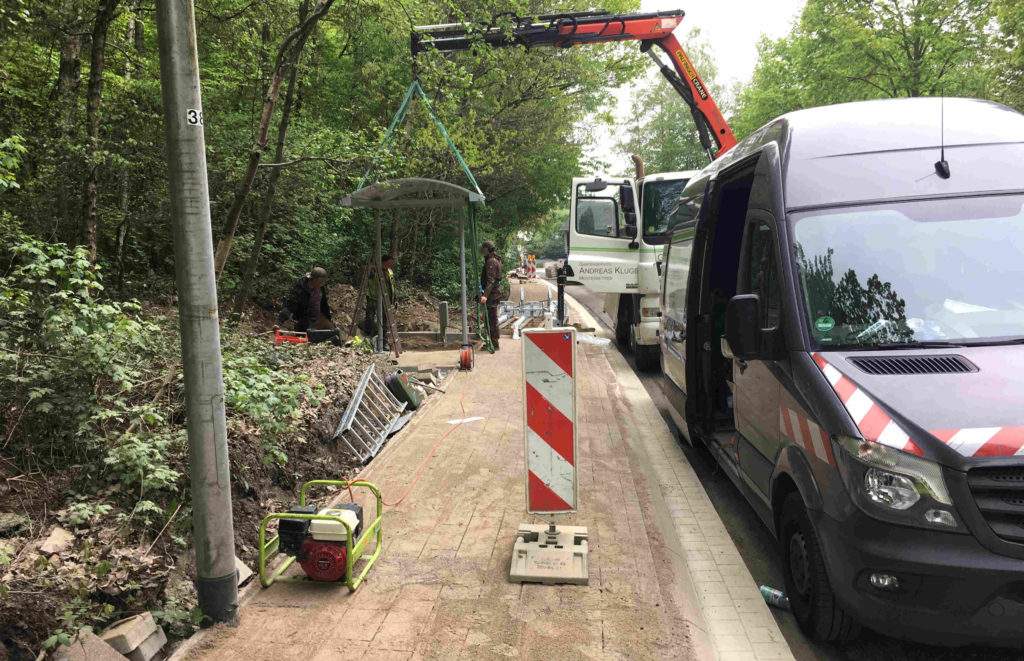 Bushäuschen aufstellen